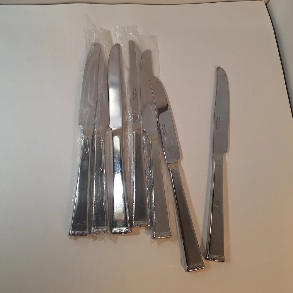 Reed‎ & Barton Imperial Bead Stainless Flatware 53 Pieces